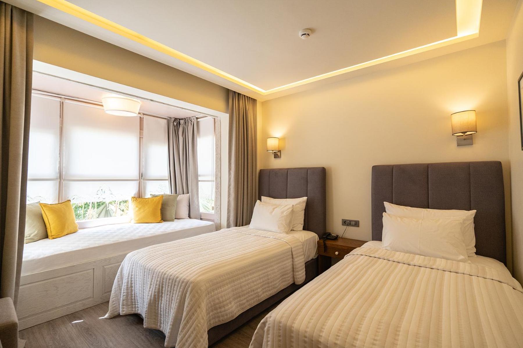 Casa Luna Hotel - Adult Only Алакати Екстериор снимка